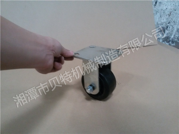 冷柜腳輪的安裝方法